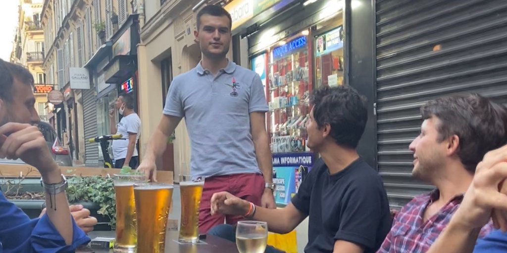 [#Événement 🥂] L'équipe de Fleet a partagé un excellent moment hier soir autour d'un verre ! 🍻

Un moment d'équipe pour aussi fêter l'arrivée de Camille, Abbes et Belinda et  le départ d'Alexandre Mentz ! 🤩 

#équipe #Fleet #moment #événement