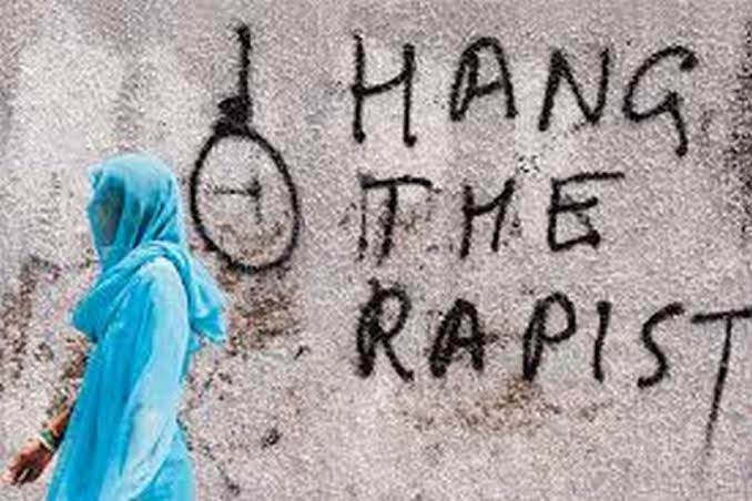 ItsAz93463290's tweet photo. Women don’t get raped because they are gentle, drunk or not properly dressed, they get raped because someone somewhere is a rapist, and a beast.💔
#MakePakistanPositive🇵🇰
#motorwayincident
#PublicHangingOfRapists
#HangRapists https://t.co/coabkPmuRY