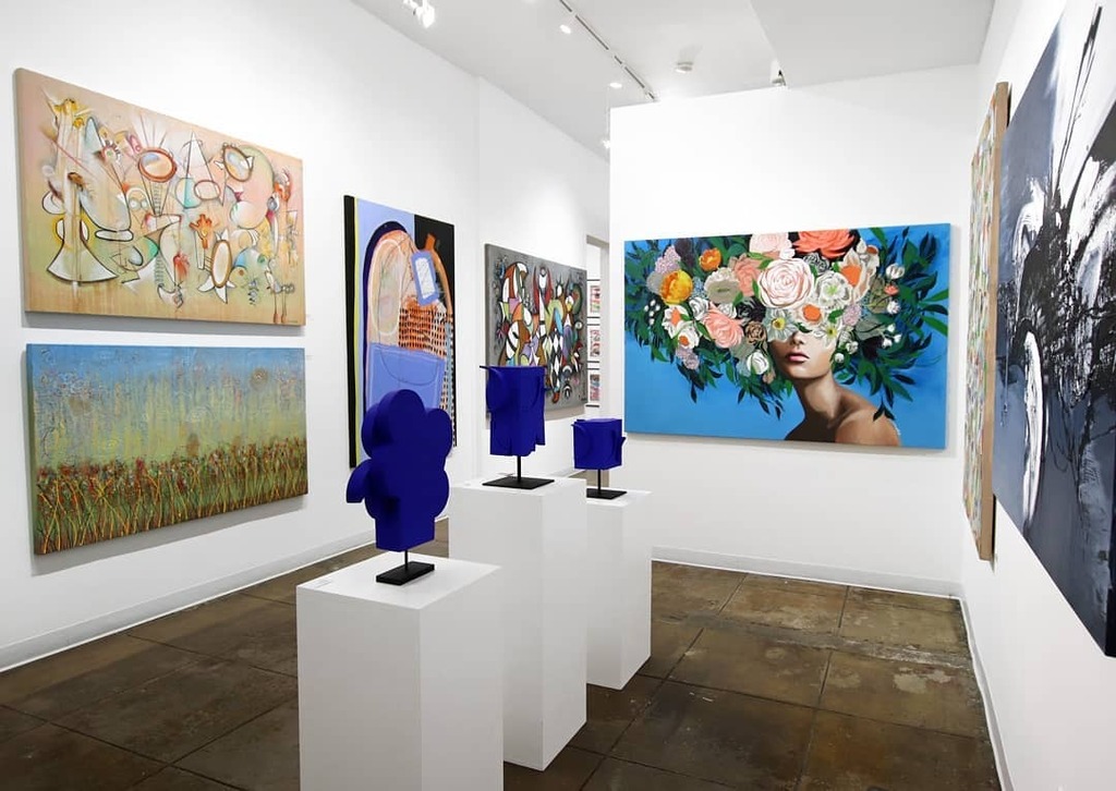 Large, Mysterious and Bold

Featuring Bruce Rubenstein, Sarah Svetlana, Sally K, Gail Titus, and Billy Criswell 

#art #artwork #originalart #buyart #artspacewarehouse #newart #artoftheday #artofinstagram #abstractart #figurativeart #mixedmedia #landscape #surrealism #artgal…