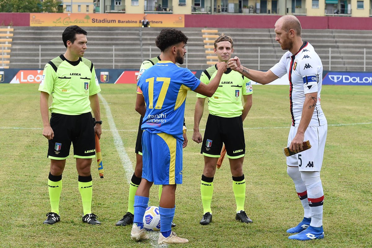 CarrareseCalcio's tweet photo. ⏹️ RISULTATO FINALE 
⚔️ #GenoaCarrarese [2-1]

Buon test per gli azzurri! Giocavamo contro una formazione di Serie A, eh! 😎

⚽ Caccavallo / 5' 💛💙
⚽ Bianchi / 38' ❤️💙
⚽ Masiello / 90' ❤️💙 https://t.co/mUPrNR0EJZ