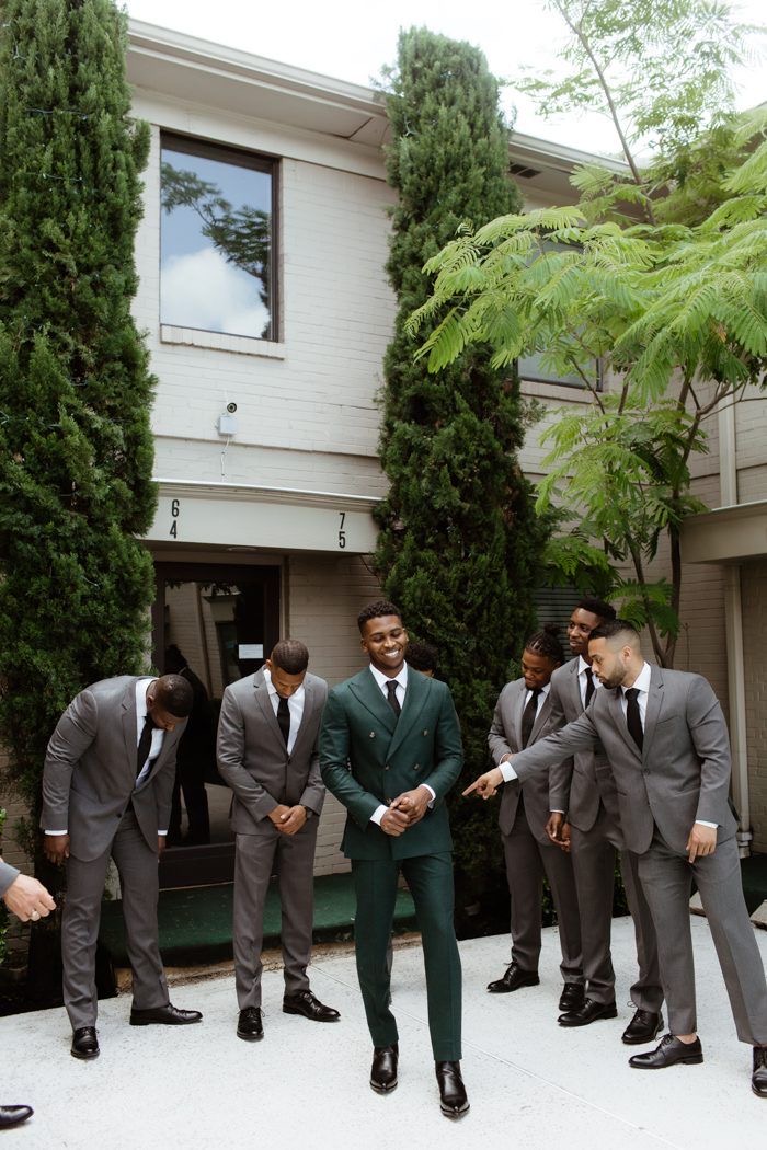ISWMenswear's tweet photo. If FRIENDSHIP was a Photo! #friendship 
#dapper #mensstyle #dallasfashion #dallasstyle #goals #menswear #menswearstyle #groomsmen #groom #bestfriends #bestman #bachelor #bigday #weddingday #safetyfirst #socialdistancing #mensfashion #customsuit #stayhealthy https://t.co/PCo4i3JTks