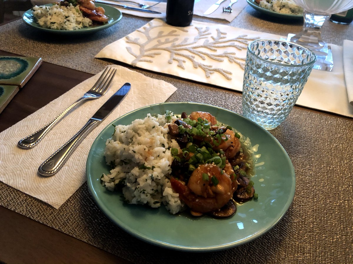 nikiraa's tweet photo. Sketch in #TwoRiversPaper sketchbook & another culinary adventure (I was exempt from helping, something to do with garlic/honey shrimps & mushrooms & lime rice. 😀#sketchbook #iDraw #watercolor #sketching #ink #shrimps #foodie #urbansketcher #ArtistOnTwitter https://t.co/ZqcYZqIoiN