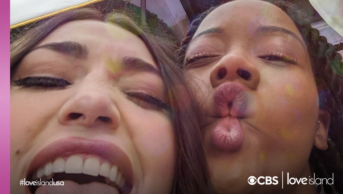 loveislandusa's tweet photo. So do you rep the Casa or the Villa? 🌴 #LoveIslandUSA https://t.co/mOArEMFQJ1