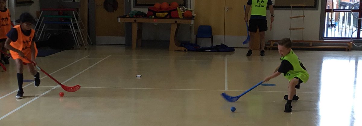 C3Pleasant's tweet photo. We loved our first PE lesson of Year Three. We spent some time practising our hockey skills individually and in teams. @PleasantStPrim @PleasantSSports https://t.co/UWwlwmBKac