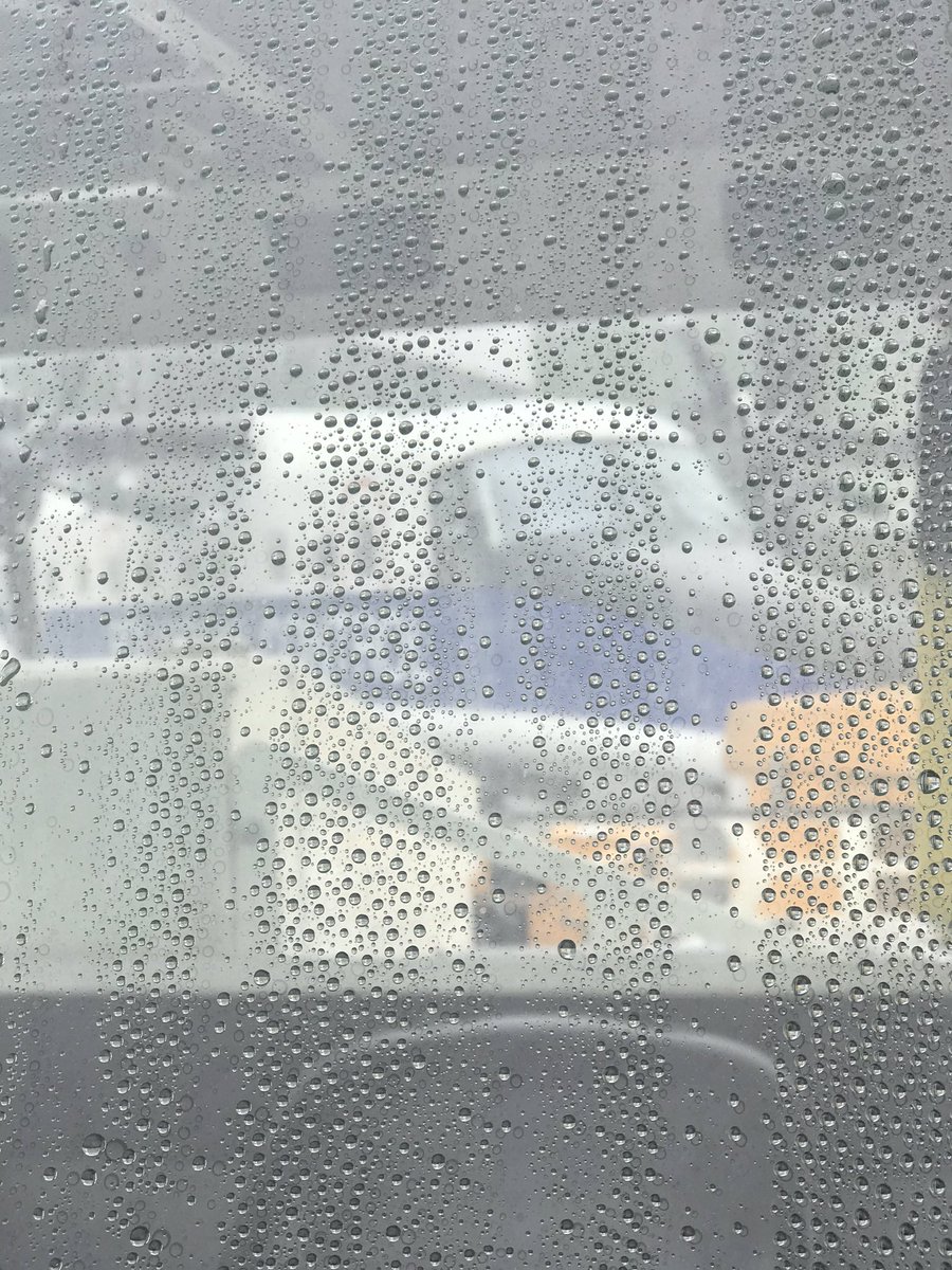K3_GrafZeppelin's tweet photo. Zwischen Take Off und Landung lagen nur zwei Stunden - und dennoch ganz unterschiedliche Wetterverhältnisse. Ggf. am #DO228Donnerstag eine interessante Wetterprognose für die kommenden Tage! #spätsommer @CdrDeuNavalAir @KALAMAPA https://t.co/ZOfBKbOtK5