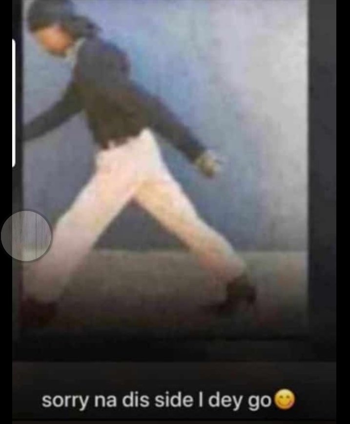 JusticeOffodile's tweet photo. When you walk in and  catch your bro pressing your phone:: https://t.co/OmNCaaDgrU