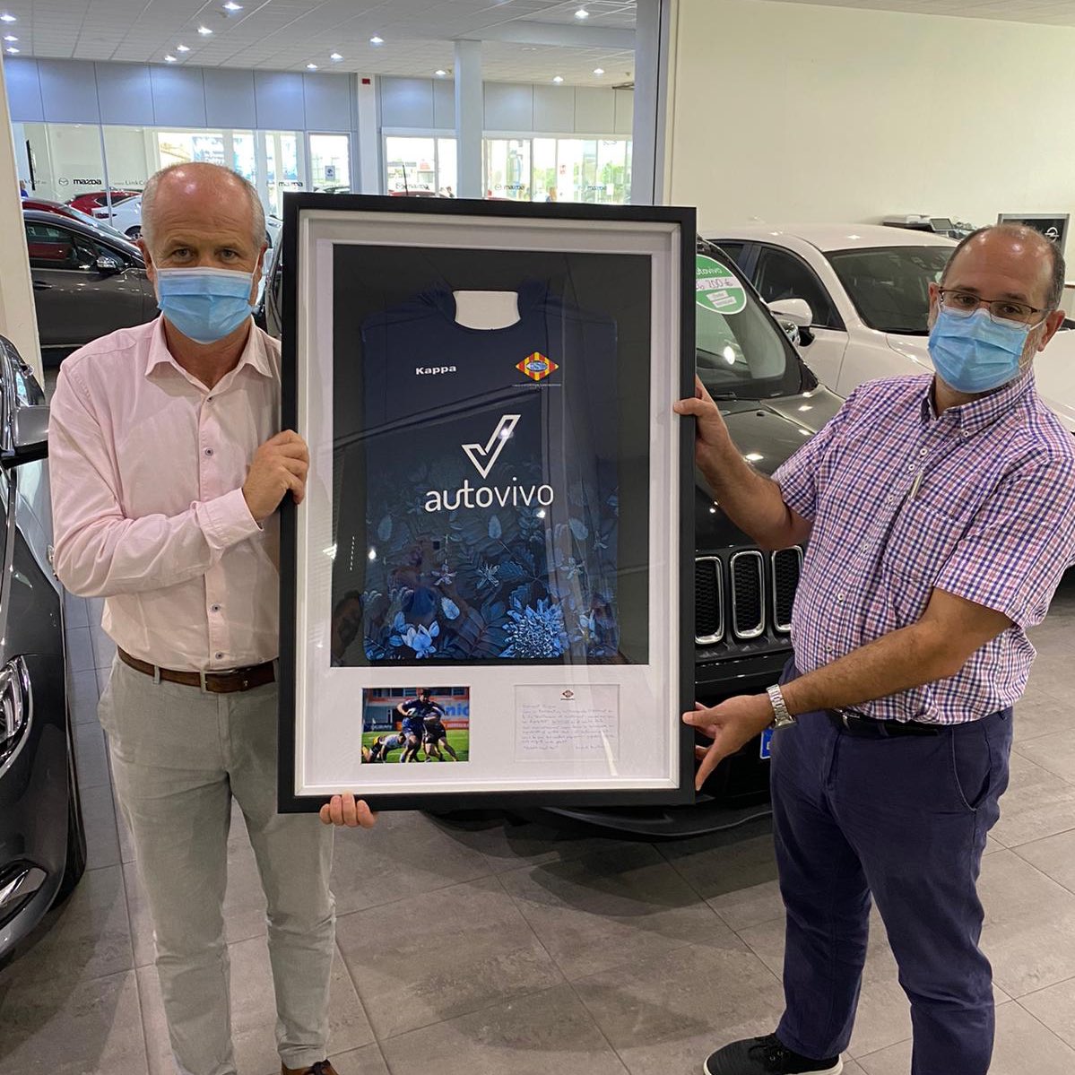 🤝 Ahir vam visitar els nostres companys i patrocinadors d’𝘼𝙪𝙩𝙤𝙫𝙞𝙫𝙤 i els vam poder agrair el seu suport i compromís al llarg de l’any! 🚙

Seguim sumant plegats! 💙

#FerroSantBoi