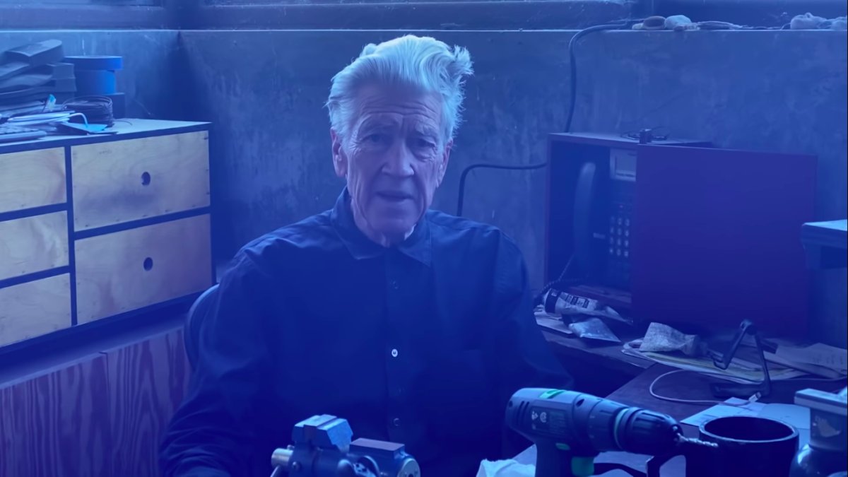 schundkritik's tweet photo. Und nun... zum Wetter...

https://t.co/5EUkymrpDF

#wetter #DavidLynch #youtube #langeweile #empfehlung #gegenEinsamkeit #internetAtItsBest https://t.co/WhzLZWRbI5