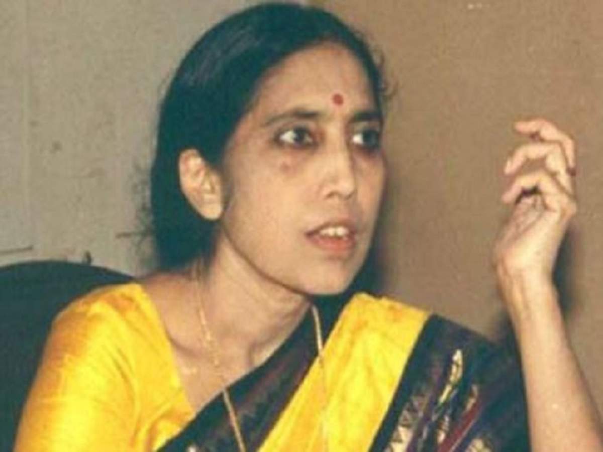 NareshAlluJSP's tweet photo. Yaddanapudi Sulochana Rani was a popular Indian Telugu novelist. She had a strong fan following since the 1970s and early 1980s, especially among women. Several of her stories were made into films and television serials.
#IndianBestAuthors https://t.co/TPYXEYynxQ