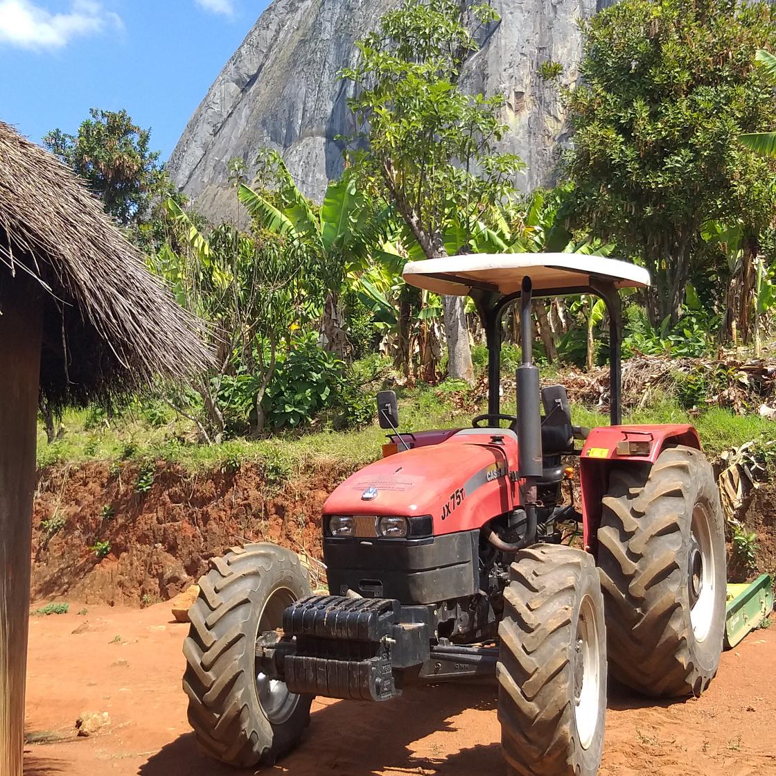 MichaelDawes01's tweet image. @LFSPZim-MD #closeout. Nw in Mutasa W7 Honde w Agnolo tractor gp. &apos;@LFSPZim trained us 2b real bizns people, we cn stand on our own becoz we hv bn well taught, we dont need donors, we look forward 2being the donor! @UKinZimbabwe @apt_zimbabwe @PalladiumImpact @PracticalAction