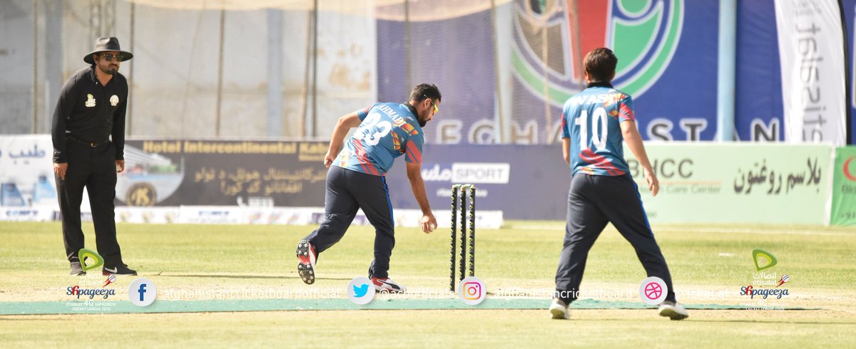 ACBofficials's tweet photo. #Match9 - Innings Break

@TheKabulEagles: 222/5 (20)
Target:223

🏏 @RGurbaz_21 99 (50)
🏏 @SamiShinwari45 44 (18)

Naveed Ahmadzai Amo Sharks'
- Abdul Wasi 21/1 (4)
- Batin Shah 53/1 (4)

#Etisalat4GSCL2020 #DaAtalanoLeague #KEvAS https://t.co/dNFtDEegDa