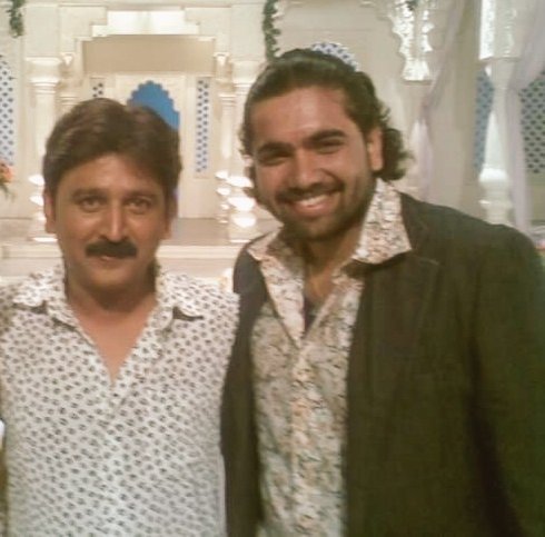 Happy birthday @Ramesh_aravind sir... an amazing actor, a brilliant technician and a wonderful human... have a great year sir..
#HappyBirthdayRameshAravind https://t.co/Di0gJbkGBy