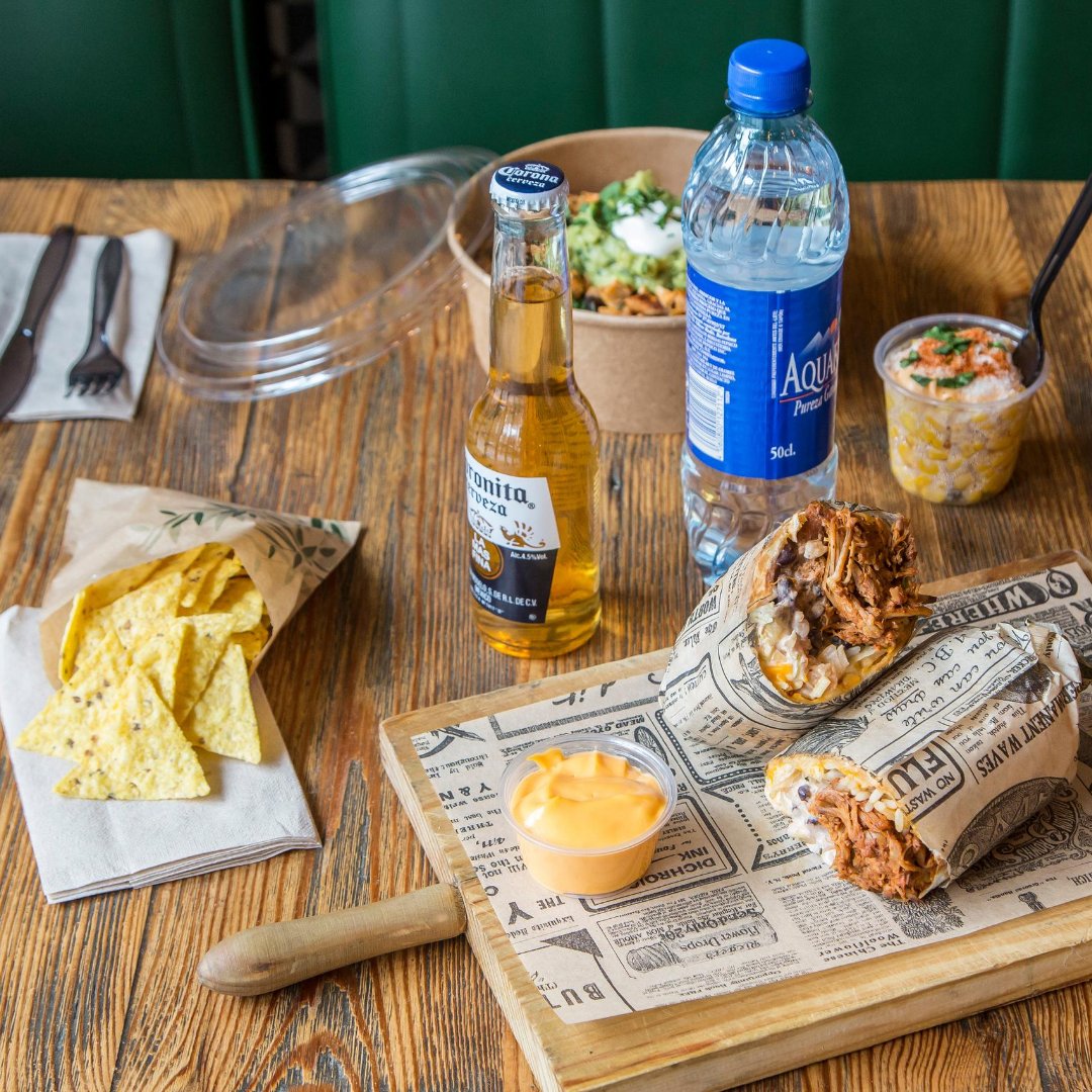 TakoAway's tweet photo. ¿Qué es lo que se te antoja de esta mesa🤭? Hoy nos apetece el esquite🌽, ¿y a ti?

#restaurantesmadrid #mexicanfood #texmexmadrid #comidamexicana #comidatexmex #madridfood #madrid #foodie https://t.co/yY8ZgqRj0D