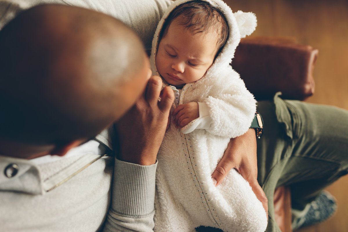 Suicide is the biggest killer of men under 50 and dads with mental health problems are at a greater risk during the perinatal period.

@MarkWilliamsFMH releases his 10 year report on Dad's mental health today: bit.ly/2Zpjgwk
#howareyoudad #SuicidePreventionDay