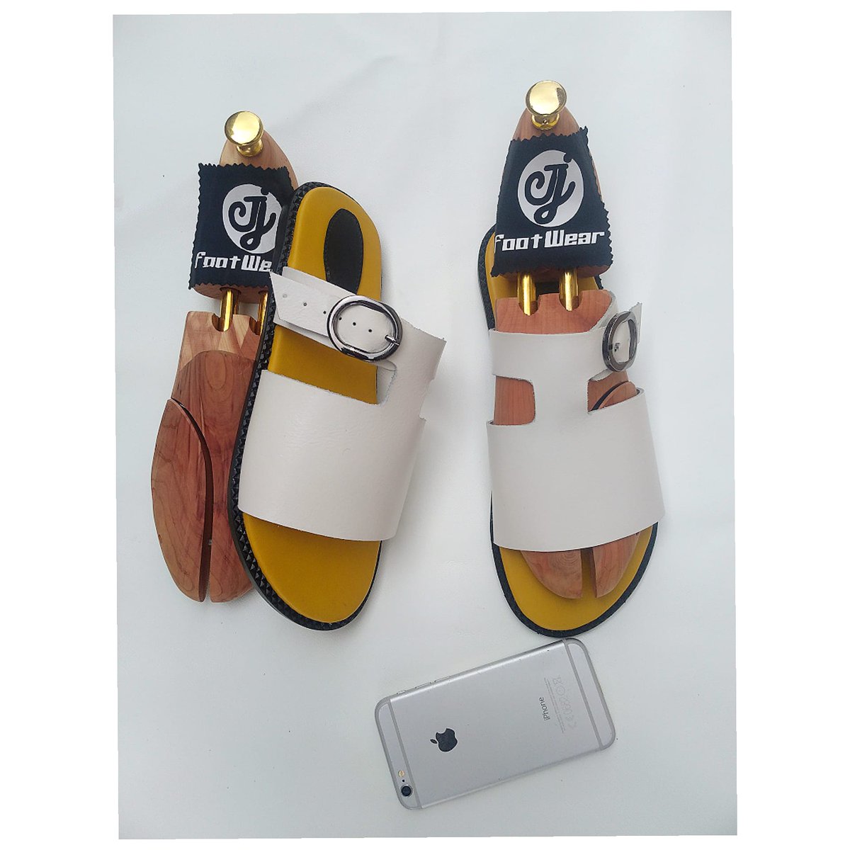 Olayinkamartin8's tweet photo. Good shoe speak louder than words
Available in different sizes
Made on orders
WhatsApp: 08164947701
IG: Teejay_footwear
.
#WivesOfLaycon #AfricaOfErica
#LegOverByVclef #Arsenal #vision2050 https://t.co/AxPWE7frJU