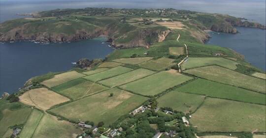 Brand_Sark's tweet photo. The stuff of family holiday dreams. 🏖
#dreamtoday #visittomorrow #sarkisland https://t.co/K4SzixOsVh