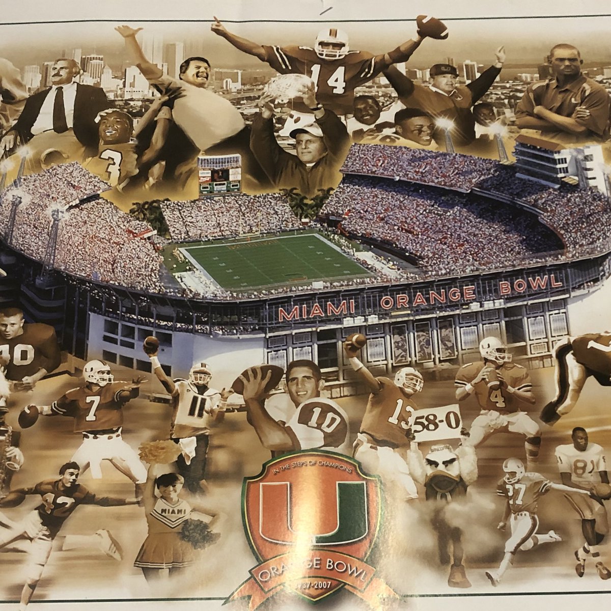 CutlerRidgeLAZ's tweet photo. On Game Day’s I miss The Old Girl the most💯 #TheOB https://t.co/bLprAFxTGW