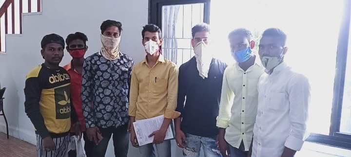 MoinS_Solapur's tweet photo. सोलापूर महाराष्ट्र जन एकता संघटनेच्या वतीने मुस्लिम आरक्षण शिक्षण आरक्षण या मागणीकरिता आज मुस्लिम समाजाला 10% टक्के आरक्षण देण्याची मागणीचा निवेदन सोलापूर जिल्हाधिकारी साहेब यांना निवेदन देण्यात आले यावेळी 
मी व माझे सहकारी मित्र परिवार उपस्थित होतो ❤️🌾 https://t.co/nHDnniHF4J