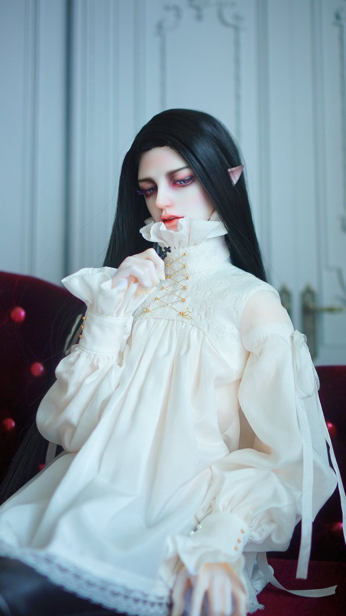 안녕하세요! 
오래간만의 17세 의상이라 두근거리네요.😊😊

신작 블라우스 오리온의  주문을 받습니다.
20.09.13(일) 저녁 8시~20.09.19(토) 저녁 8시

자세한 사항은 아래의 링크를 참고해주세요.

m.blog.naver.com/boutique_moira…

이번에도 잘 부탁드립니다!😆🥰