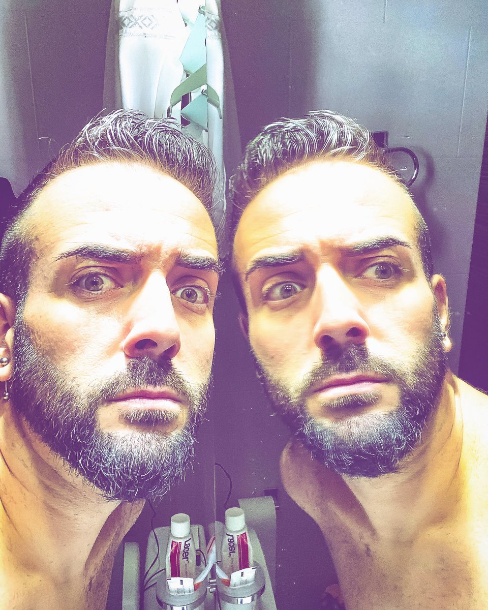 darkangelo9 tweet picture