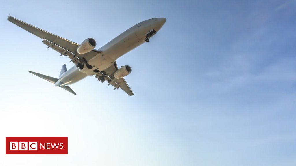 Flights to certain parts of the world, including some areas of South East Asia, will be critical as they lack vaccine-production capabilitiesIndustry experts say more work is needed in Africa, where distributing a vaccine would be "impossible" right now http://bbc.in/CV198000JumboJets