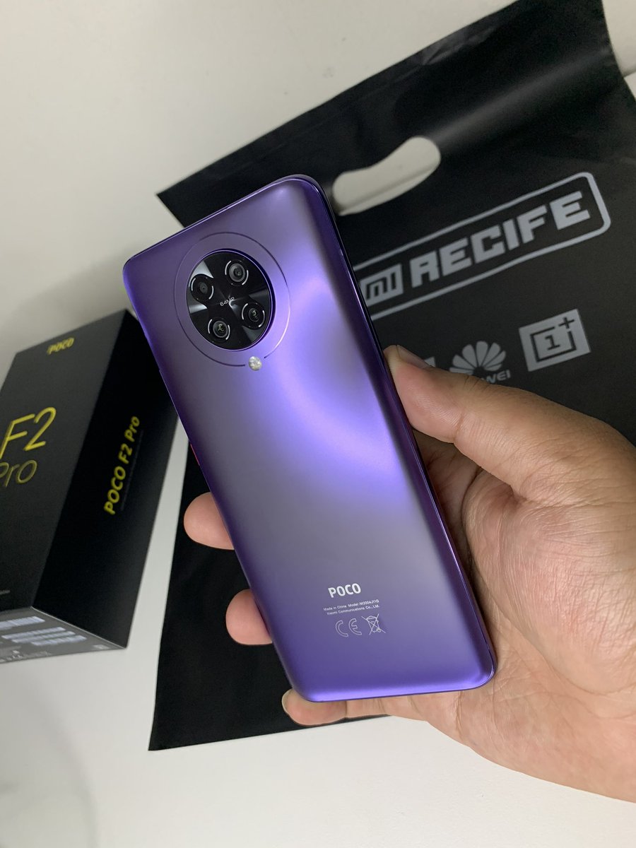 JOliveiraR_'s tweet photo. Caralho olha que telefone lindo da porra #pocophonef2pro #POCOF2Pro https://t.co/UuX7b0A7qL