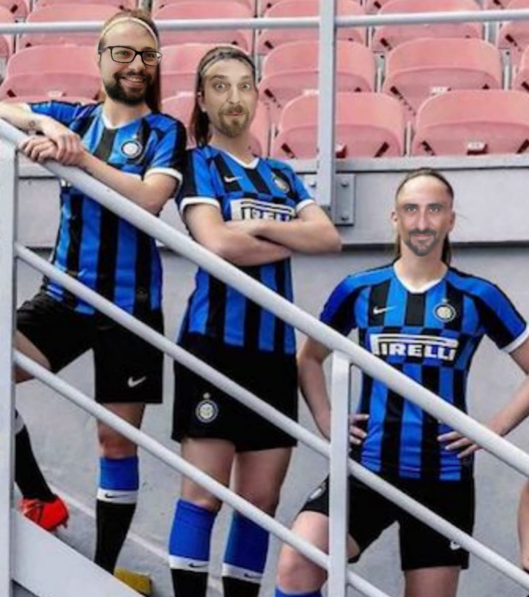 Arkos71's tweet photo. Quest'anno con la difesa a tre faremo bene ...me lo sento! #trepirla π€π https://t.co/fOpWNVmGvO