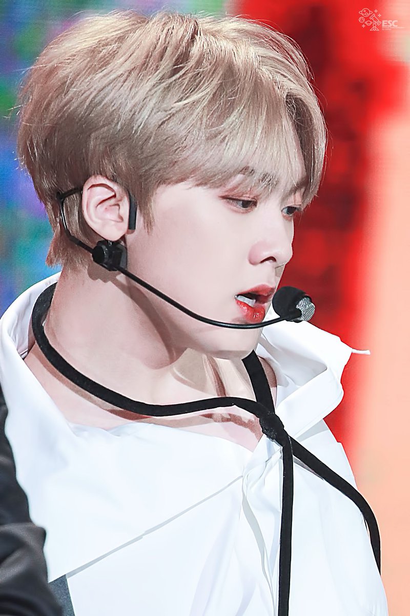 A thread of Yoon Sanha being sexy and hot #SANHA  #ASTRO