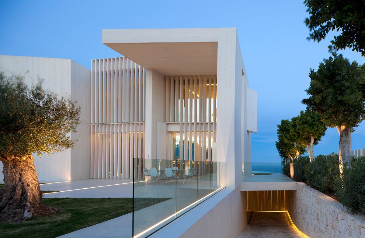 INTERIORPORN1's tweet photo. Mediterranean architecture with a sea view 🥰 https://t.co/n4MdJm6Nhj