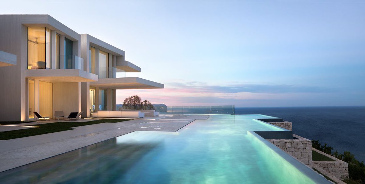INTERIORPORN1's tweet photo. Mediterranean architecture with a sea view 🥰 https://t.co/n4MdJm6Nhj