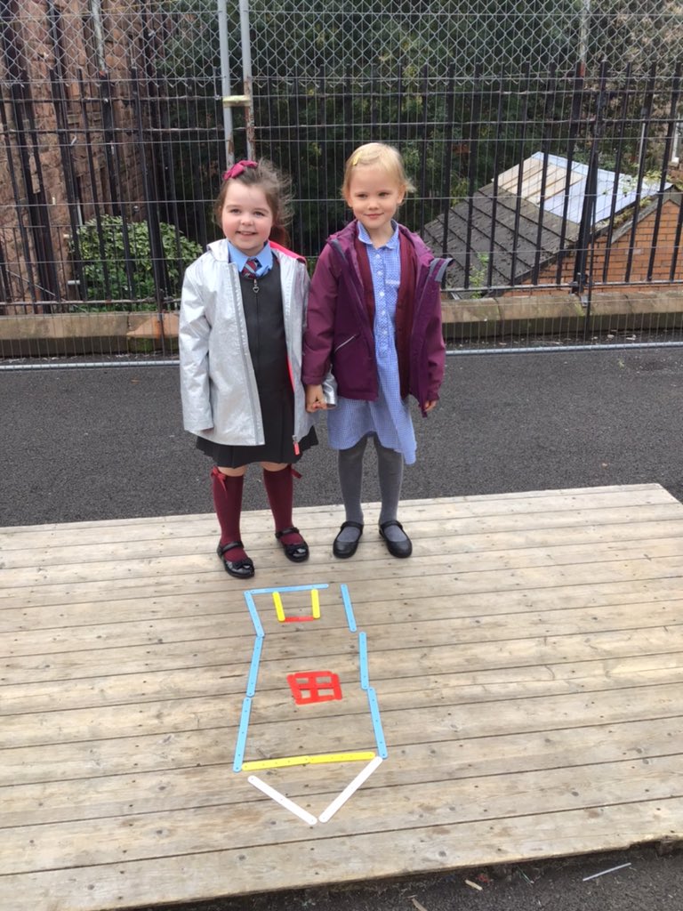 StCharlesGla's tweet photo. P2a compromised with these coloured “sticks” to help them develop their knowledge of 2D shapes @glasgowcounts @BlairvadachOEC #CountingWithSticks #LearnMoreOutdoors #30DayChallenge #Loosepartsplay https://t.co/EVy6MvDhm0