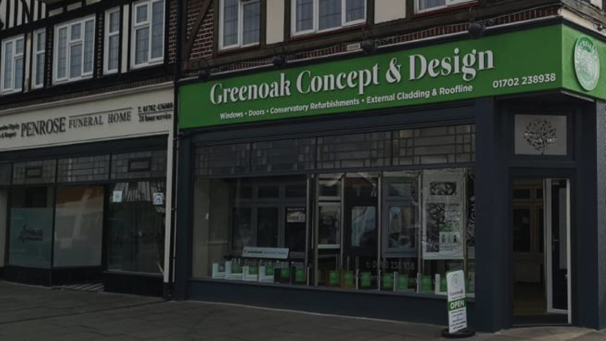 SXBasildon's tweet photo. We love this bright sign that was made and fitted by yours truly in #Southend #Essex - flat cut acrylic letters on locators with small text bonded to face on rendered fascia #OutdoorSignage #Basildon #SignsExpressBasildon https://t.co/SgI1puGZlC