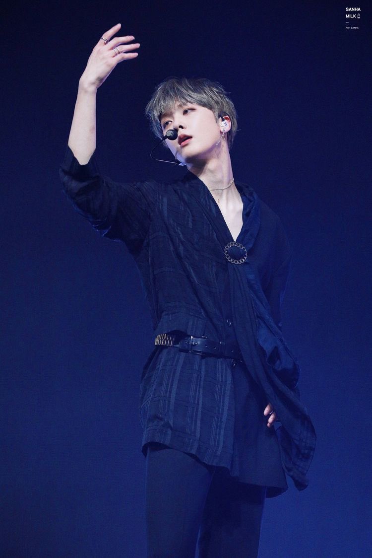 A thread of Yoon Sanha being sexy and hot #SANHA  #ASTRO