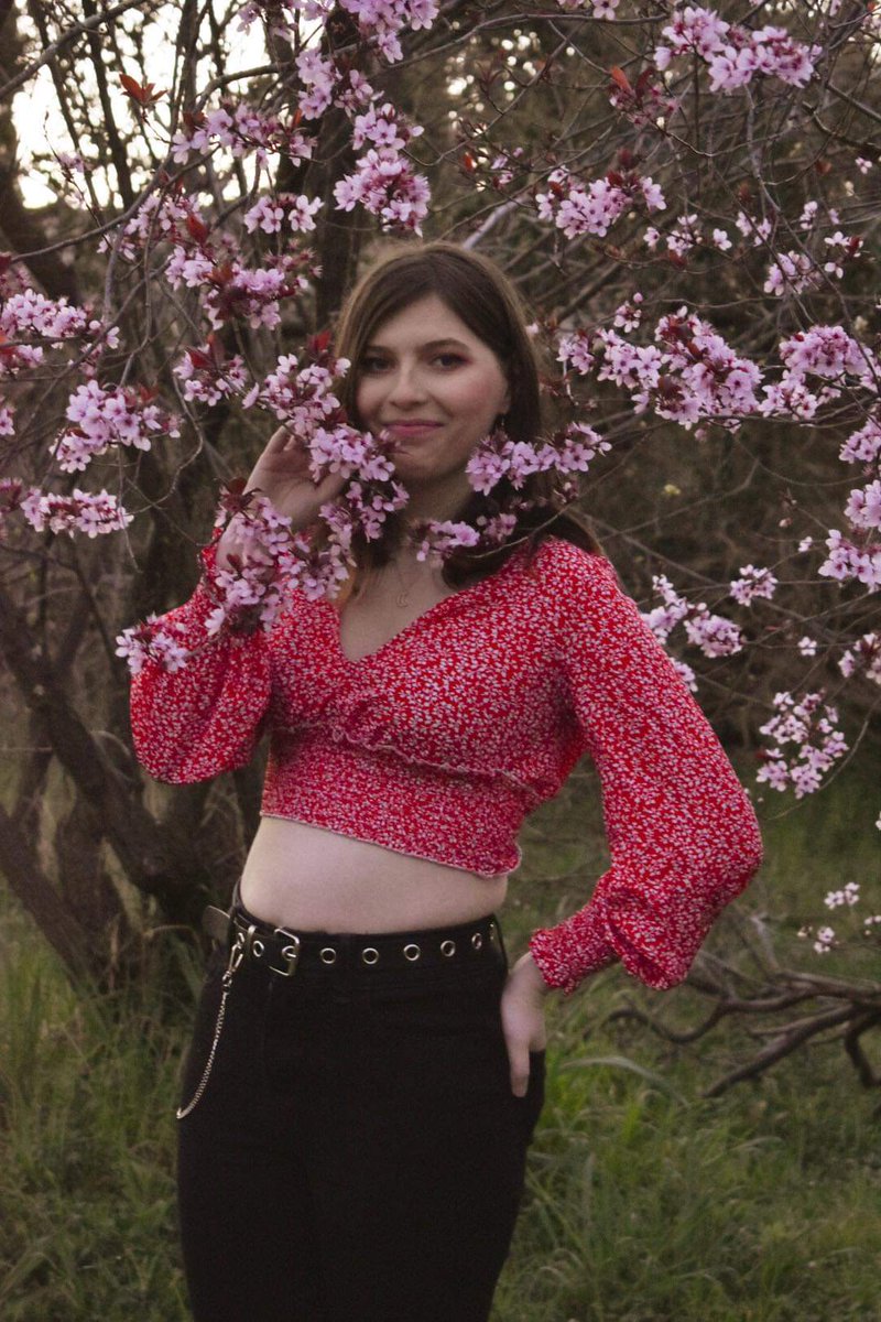 NekoKisaCosplay's tweet photo. Time for spring 🌸
Photos I did tonight with the lovely @lauratewari 
MUA: @lauratewari 
Photographer: @lauratewari 
#modelfun #makeupdonebybestie #funtimes❤️ #springtime🌸 #photoshootwithbestie #photoshoot #becausewhynot https://t.co/ObZusRie9Q