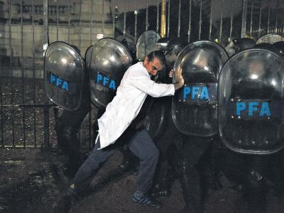 sergiodwy's tweet photo. La historia Argentina se podría contar sólo con fotos. https://t.co/vipQ59xnFp