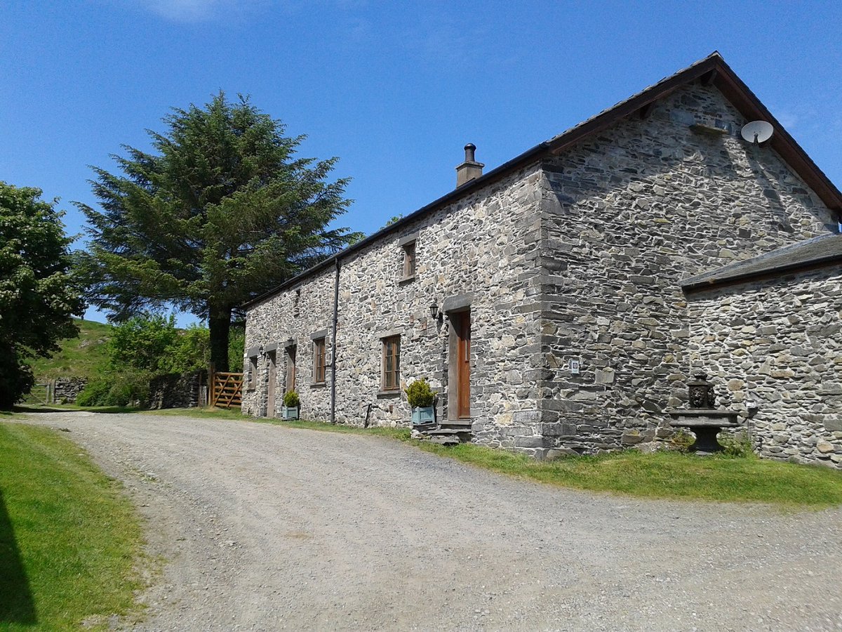 GoLakeDistrict's tweet photo. We have late availability in Woodmans Cottage (sleeps 6), part of our Gold Award Barn conversion.  Three nights from 14th September, book direct and use promo code WOOD10 to get 10% off!

Book now https://t.co/oNVHqxuuqm https://t.co/pmkK4mkNUz