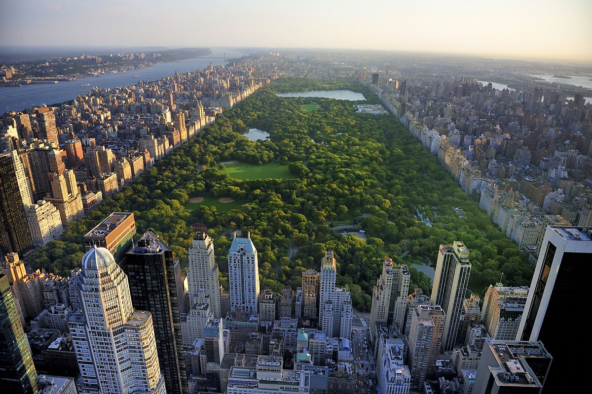 NRSRYpk's tweet photo. #GardensofTheWorld

#CentralPark is the largest and most extensive public park in #NewYork, occupies an area of 840 acres. It stretches about 2.5 miles in length &amp; half a mile in width. It was one of the first American parks to be developed using landscape architecture techniques https://t.co/qmjZyH1Dhb