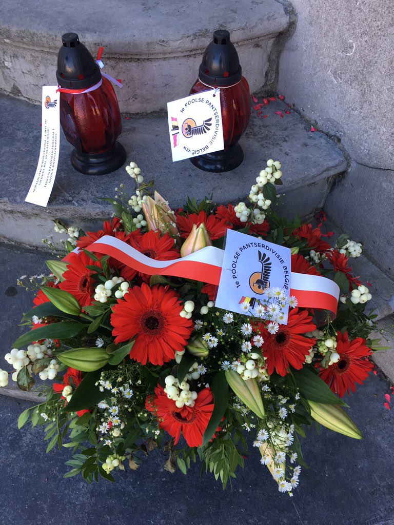 JpDesmet's tweet photo. Herdenking van de bevrijding door de Polen in #roeselare https://t.co/cewYymAdPK
