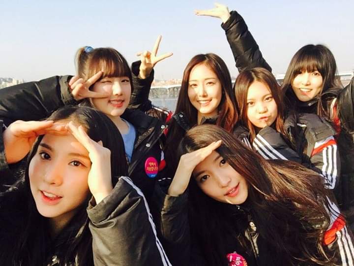 BuddyOT6's tweet photo. The way we had no idea about this
Also GFRIEND is still the only Girl Group ever to hold that title
Legendary behaviour me thinks
#GLegends #GODFRIEND
@GFRDofficial @GFRDofficialJP
#GFRIEND #์ฌ์์น๊ตฌ #ใจใธใฃใใณใฐ https://t.co/B7Z1HdD325