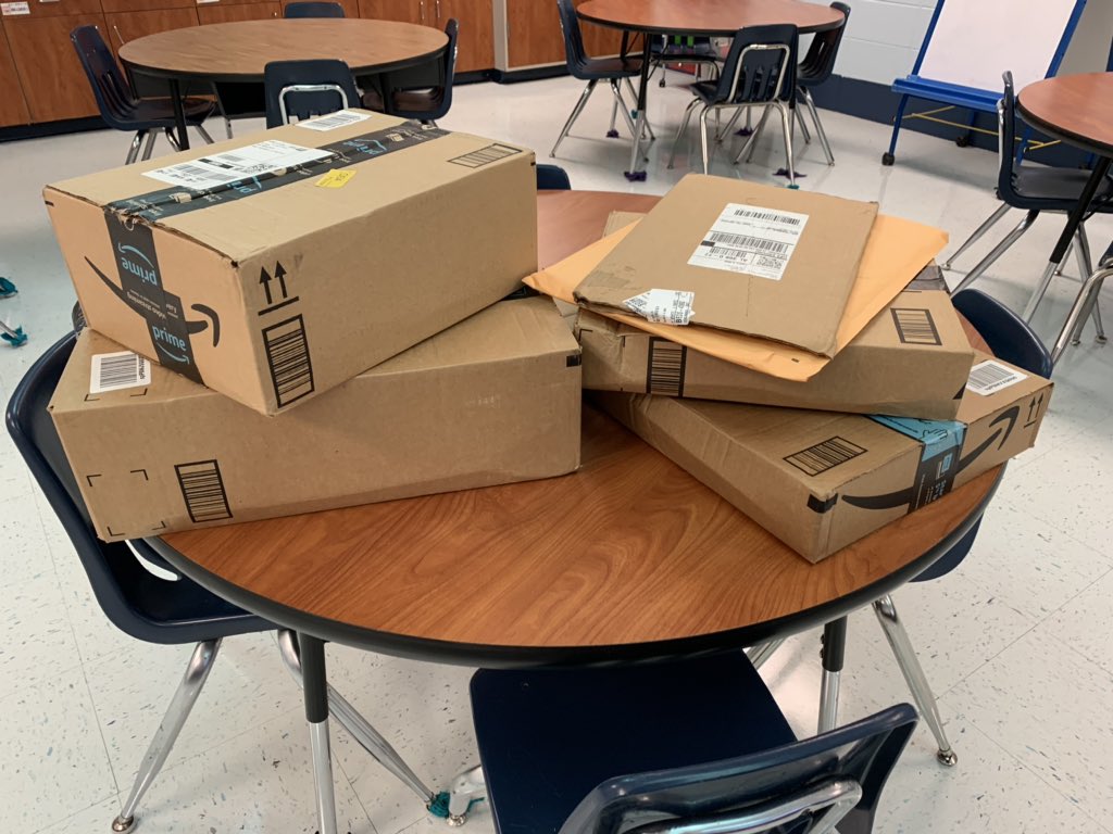 MrsNobles2nd's tweet photo. I am so excited! My DonorsChoose materials are arriving!! I can’t wait for my students to see and read all those wonderful new books! @CollierES #beetheimpact #LearningLeading #Iammcpss https://t.co/rlOTtoEDZC