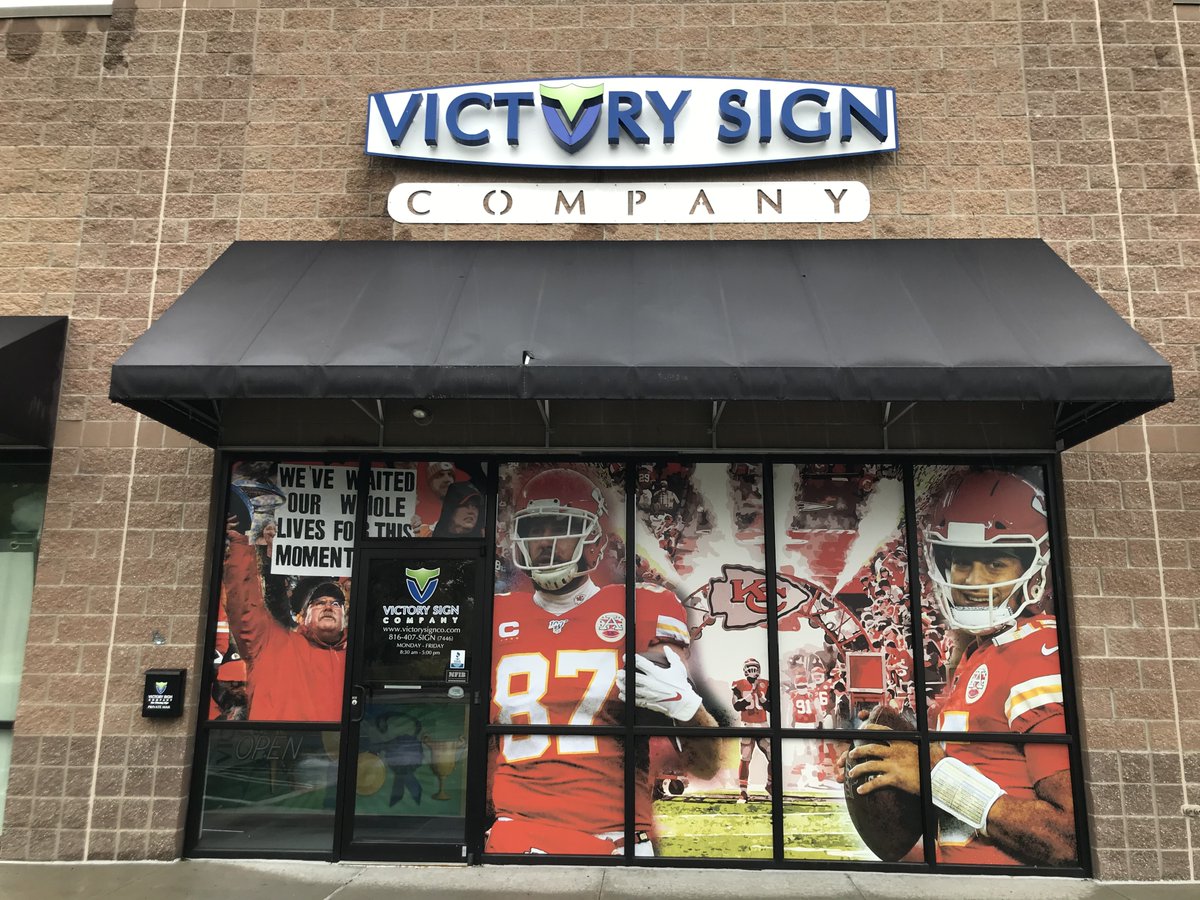VictorySignCo's tweet photo. It's rainy... It's fall... It's GAMEDAY for the reigning Super Bowl Champs! Let's GO CHIEFS! https://t.co/VUULBJtGIf