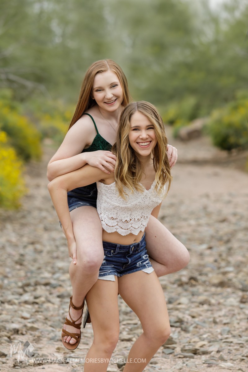 You & your bestie…you’ve been through everything together. Plan a #SeniorPicture photo shoot that will show off all the fun you have together! Lots of inspiration & ideas in my latest blog > https://t.co/oVenvmcdR7
#BestiePics #MagicalMemoriesPics #MesaAz #GraduationPhotos https://t.co/4Dq5zD4wWN