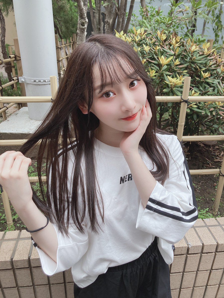 Emu Claret代表 和崎 樹愛羅さんグレージュにトーンダウンしました ピンク系から綺麗なグレージュにするポイントは トーンをしっかり落とす事 色落ちしもとても綺麗な髪色です