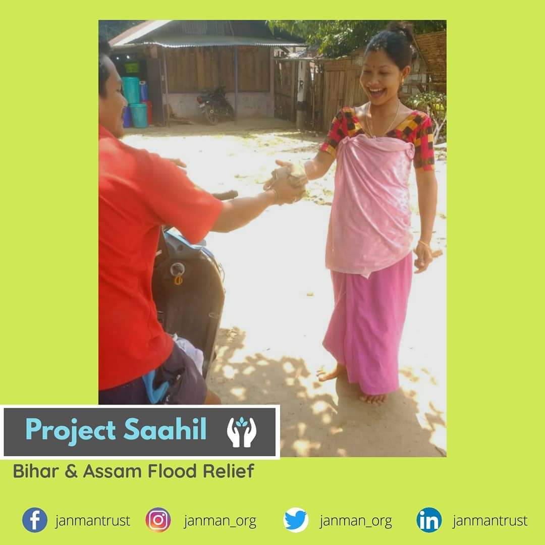janman_org's tweet photo. #assamfloods 
Distribution of biodegradable #SanitaryNapkins to women affected by floods in Dhemaji, Assam in association with @YSanskriti &amp; #AAYNA

Our fundraiser ends in 18 days, help us in extending our help to those in need. #DONATE Now👇

https://t.co/VqwP8hszMa

#biharflood https://t.co/2NaV8zNAgh