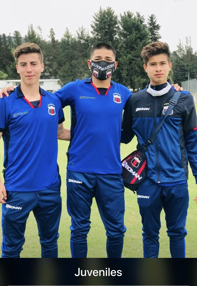 lfzo's tweet photo. 3 juveniles Life Football Sport, muy orgulloso de Uds. son una realidad y gran aporte para SDQ @LifeFSport @LFS10 https://t.co/LGNEXWEcbz