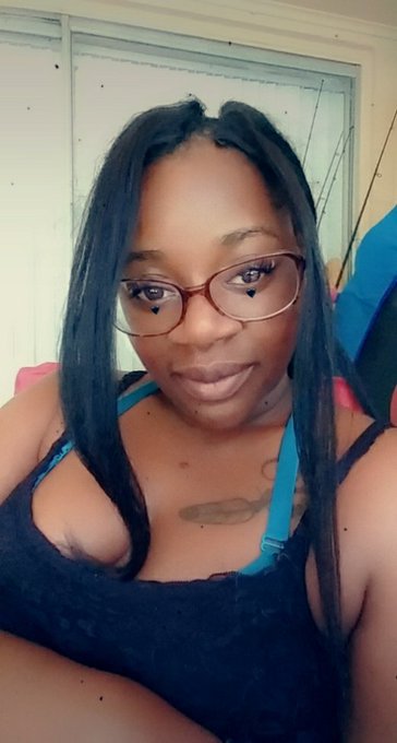 She be on go.. Swea🤞 https://t.co/BaYh1AfKfi<a href="/tag/milf"class="tags"><span>#milf</span></a>