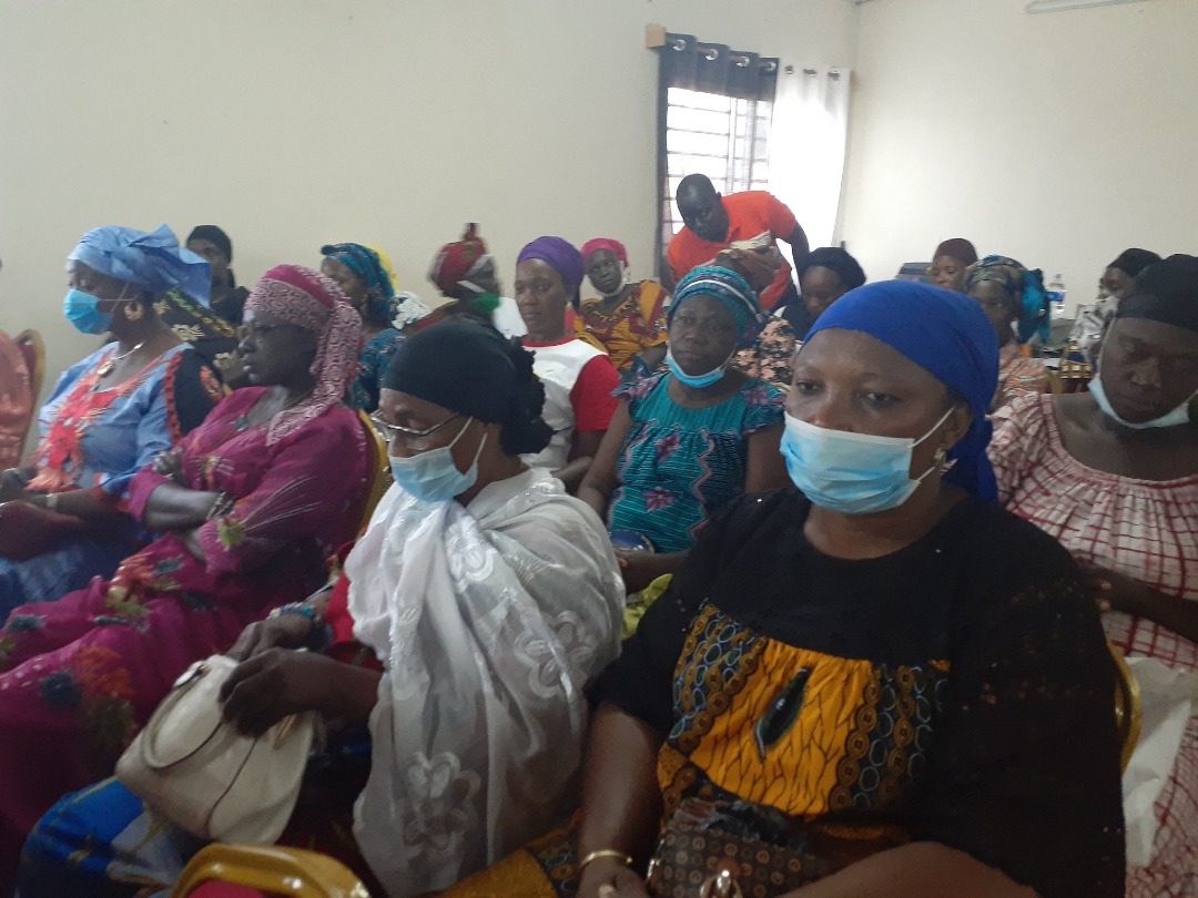 MyWayNetwork1's tweet photo. Rencontre ce  9 Septembre, une importante délégation de femmes de divers secteurs d'activité à Ferkéssédougou dans le cadre de la première étape de la caravane Je m'engage. C'est dans un cadre convivial que les échanges ce sont tenues autour du thème principal: le bénévolat . https://t.co/6BNpBYPGn6