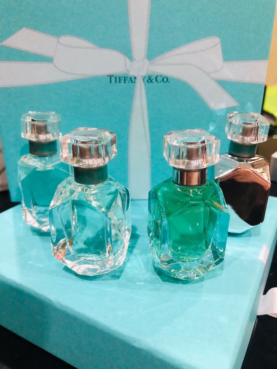 frhsfsn's tweet photo. New in! Miniature set for sale.

❣️Authentic perfume
❣️Bukan gred AA 

Slightly cheaper than at the counter ❤️ DM to purchase 

Spread the news! @ipohcityoflove @MohKeIpoh https://t.co/vSaa4GmwuH