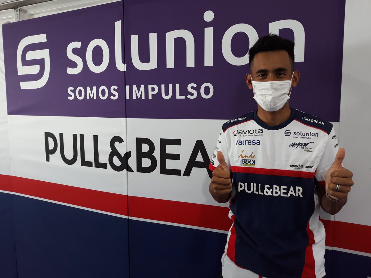 UnifiSports's tweet photo. Update terkini oleh @AsparTeam mengesahkan @Hafizh_pescao55 lulus ujian kecergasan dan fit untuk race #Moto2 di #SanMarinoGP Ahad nanti.
Mantap, #BO55KU! πͺπ» #MotoGP #sTayMindful #staysafe #newnormal #RMCO #KamiTeamMalaysia https://t.co/6yzJdzXTdW