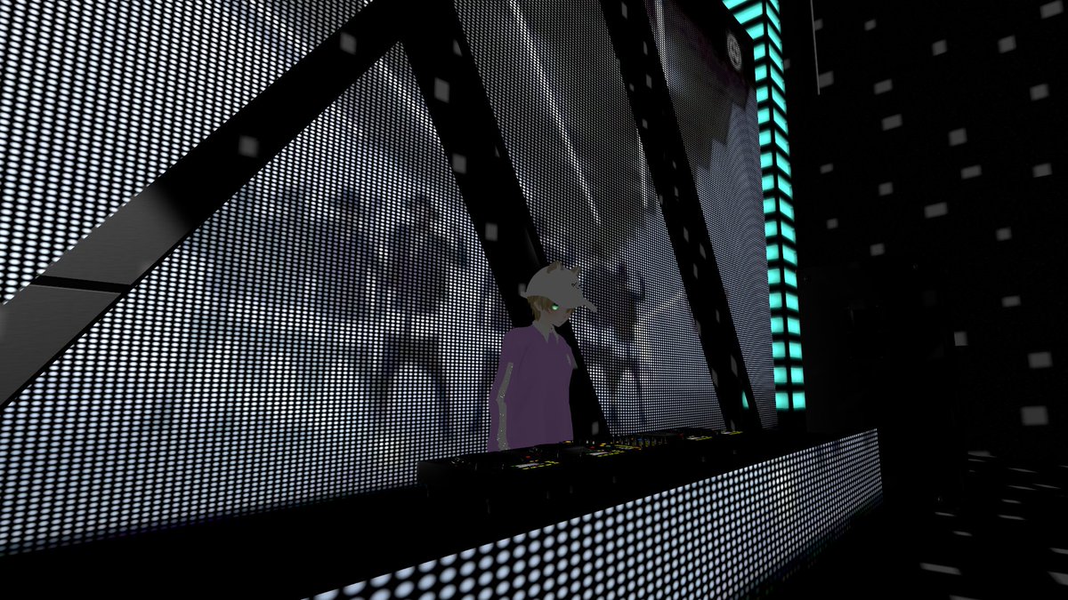 KeroWolf's tweet photo. SHOTS #EDMSOUND #VRChat https://t.co/pY8nkOov8b